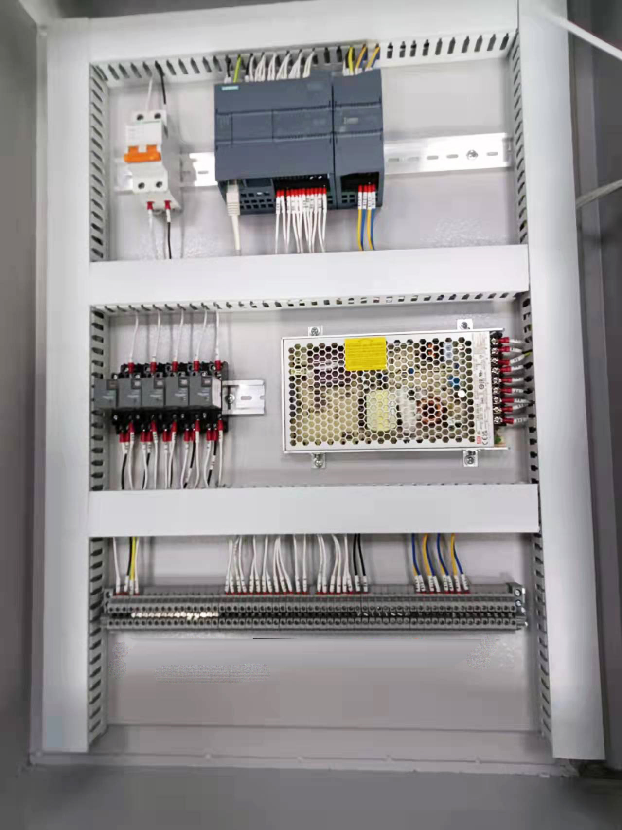 珠海环保控制柜 落地式电源控制柜可根据不同环境与需求定制