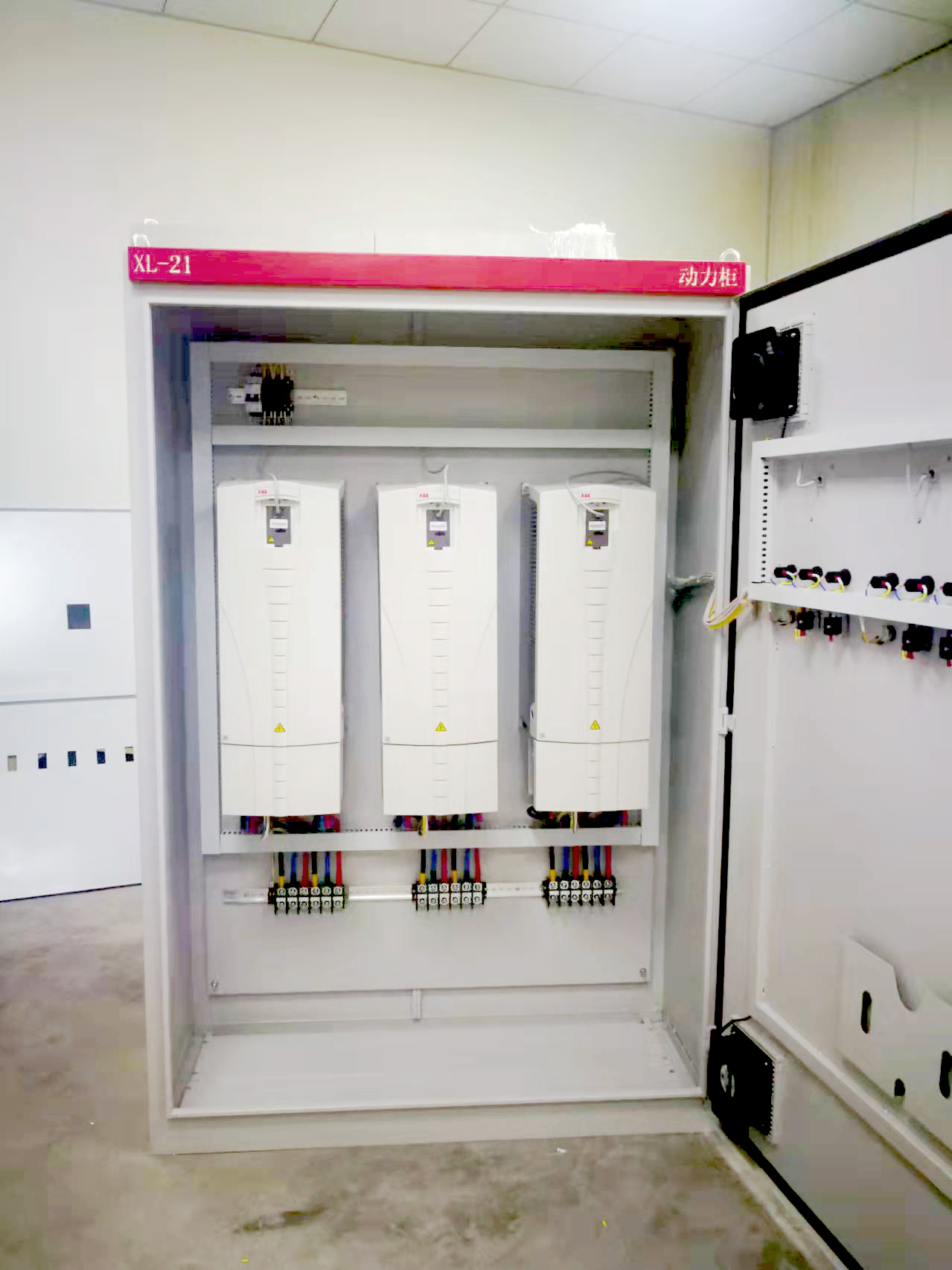 惠州控制柜 低压成套控制箱成套控制柜 可设计编程