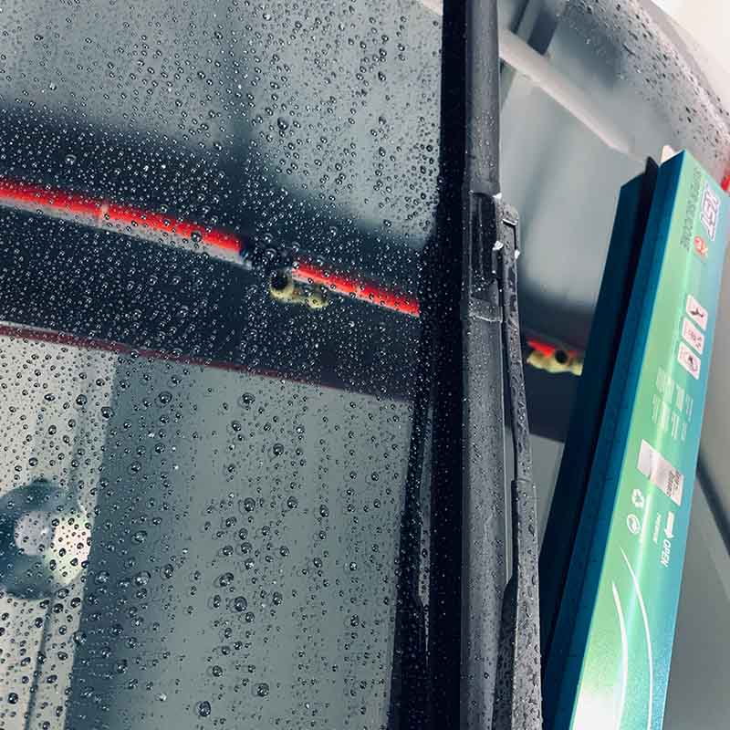 廠批汽車鍍膜雨刷 無骨三段式雨刮片靜音耐高低溫