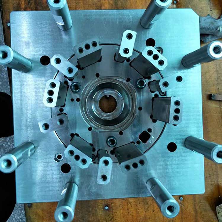 【精密金属模具】精密金属模具价格_精密金属模具批发-b2b采购批发网